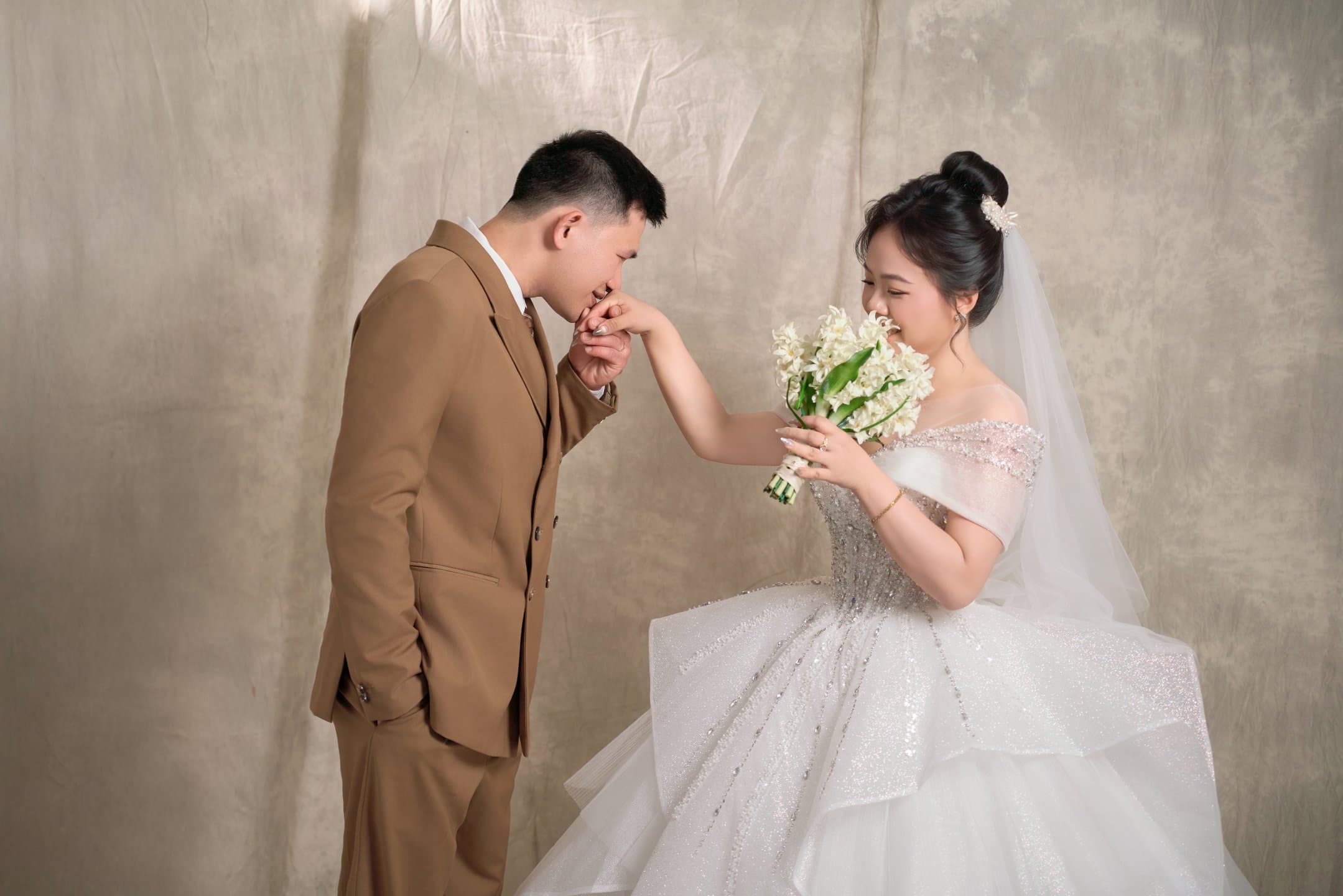 Bá Lim & Thái Bình
